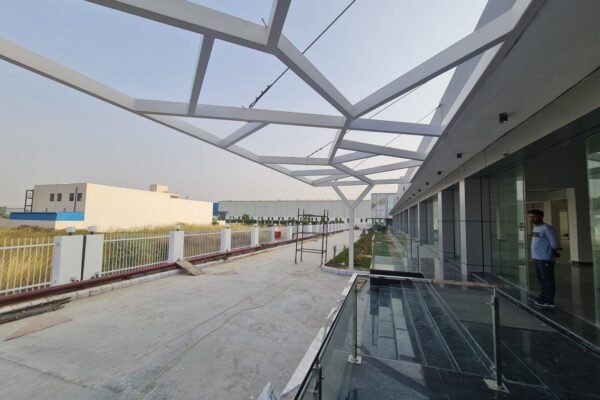 whatsapp-image-2023-12-19-at-16.49.06-3-d953BMZOpjCygjrM