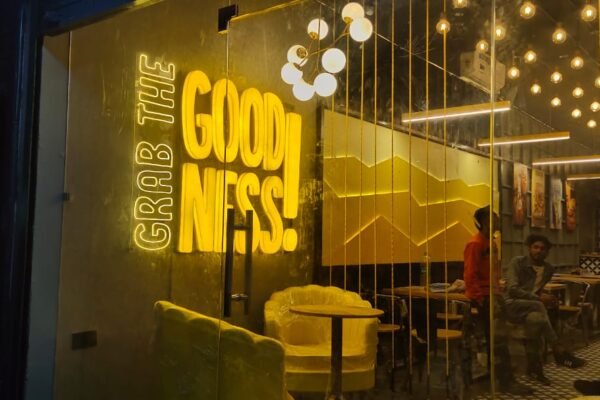 whatsapp-image-2023-12-20-at-06.37.42-YKbaXoP7llckg4rX