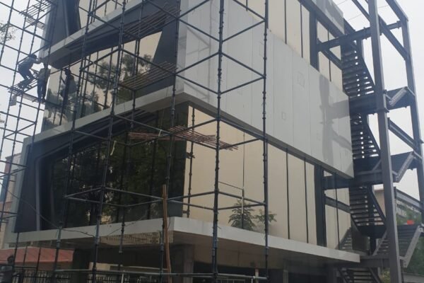 whatsapp-image-2024-03-19-at-18.06.54-2-mnl5ak5VjMukN9y5