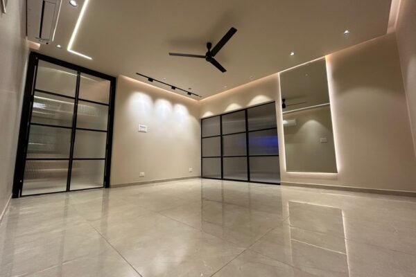 whatsapp-image-2024-11-10-at-07.01.40-1-large-m5KwJDgD28ix7XzG